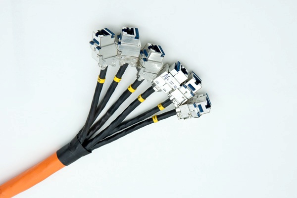N10G.CONSS LANmark-10G Snap-In Connector