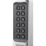 Безконтактен четец за карти DS-K1107AEK